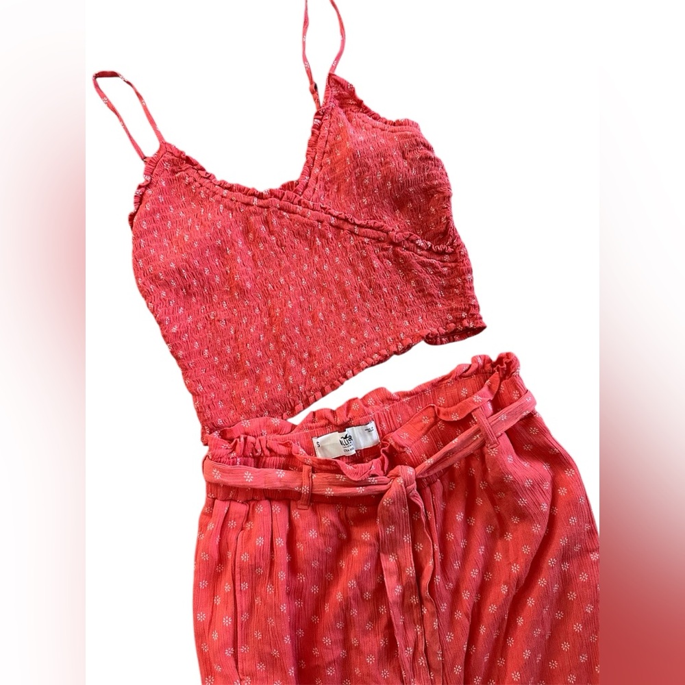 Hollister Dainty Floral Set, High Rise Paper Bag Style Wide Leg Pants